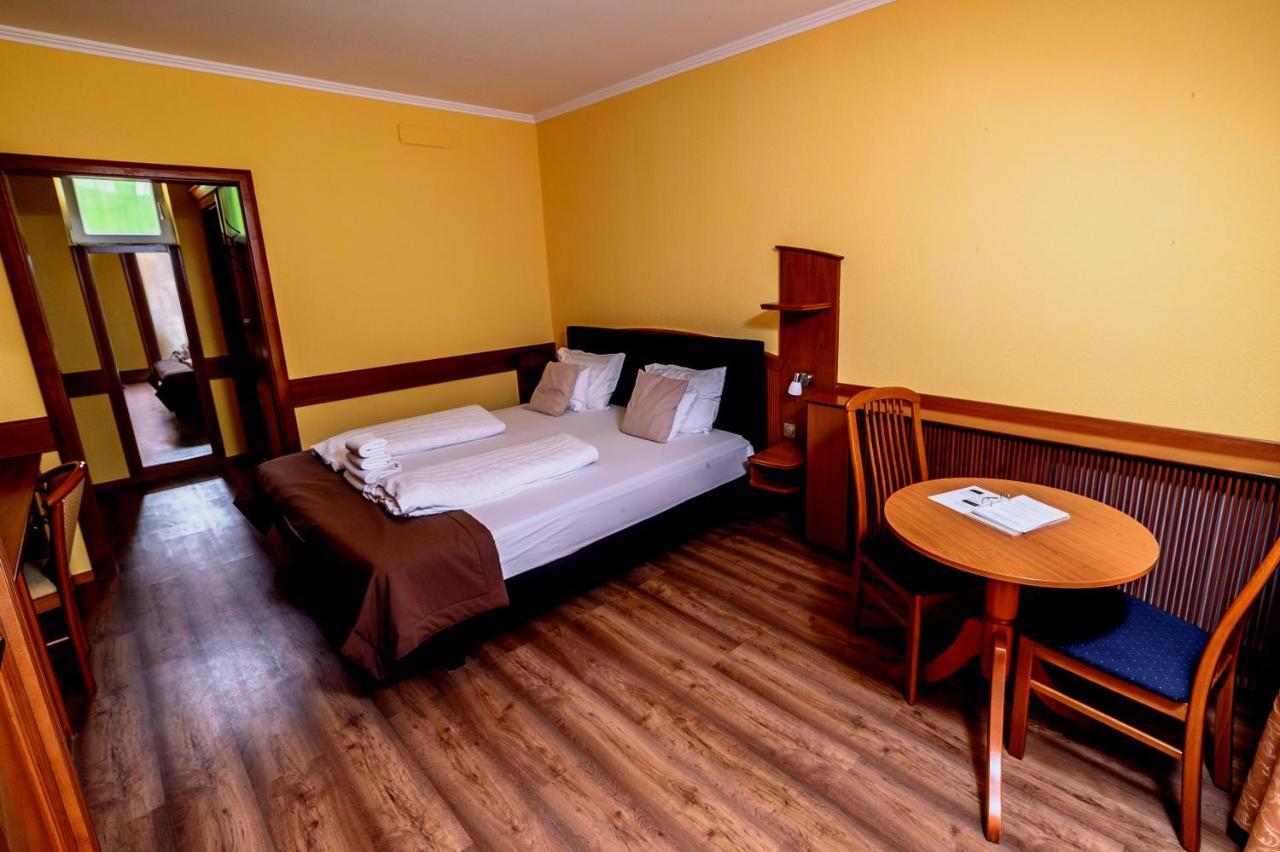 Idill hotel - felnőttbarát hotel Cserszegtomaj Exterior foto